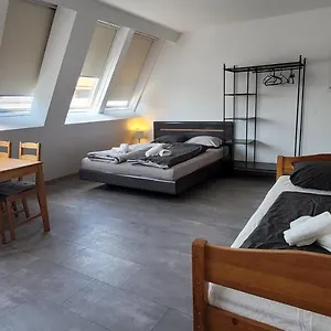  Apartman Tota