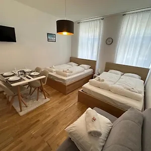 Cozy 5-person In 6 Wiedeń