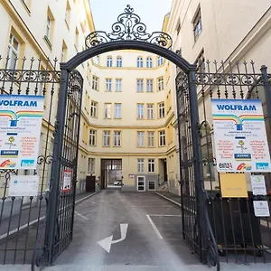 Margareten Long Apartamento